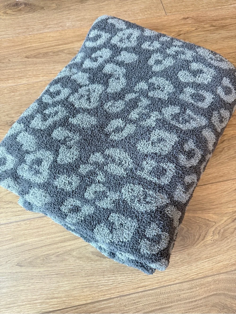 Barefoot Dreams CozyChic Barefoot in the Wild Throw - Graphite / Carbon